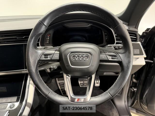 Audi Q8 2022-07 7817720-6