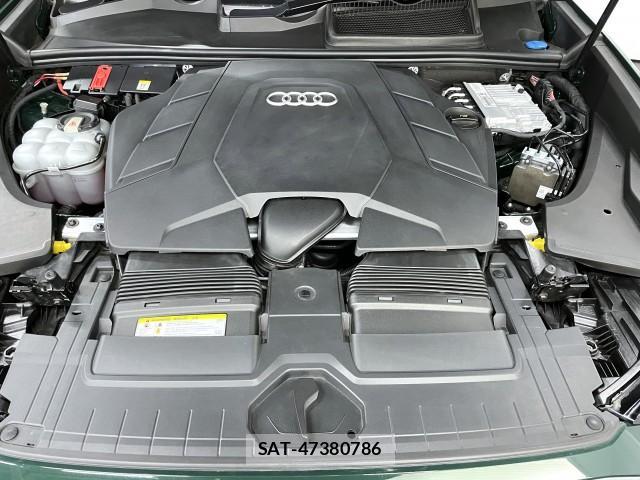 Audi Q8 2020-09 7823353-7