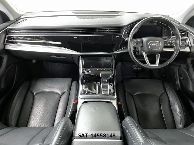 Audi Q8 2019-08 7823357-2