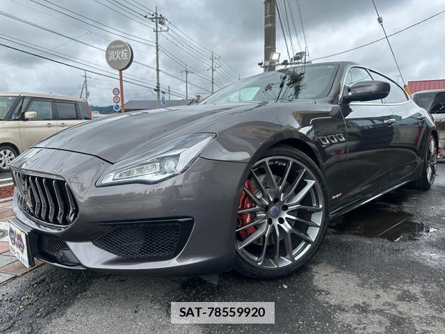 Maserati QUATTROPORTE 2018-07 7812480-0