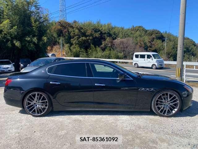 Maserati QUATTROPORTE 2015-09 7812499-10