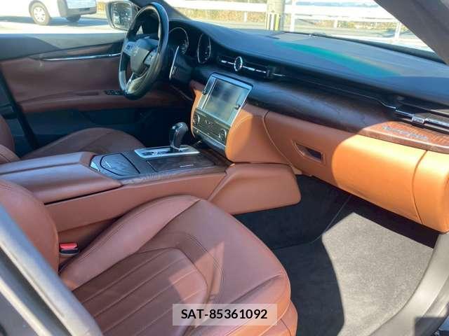 Maserati QUATTROPORTE 2015-09 7812499-12