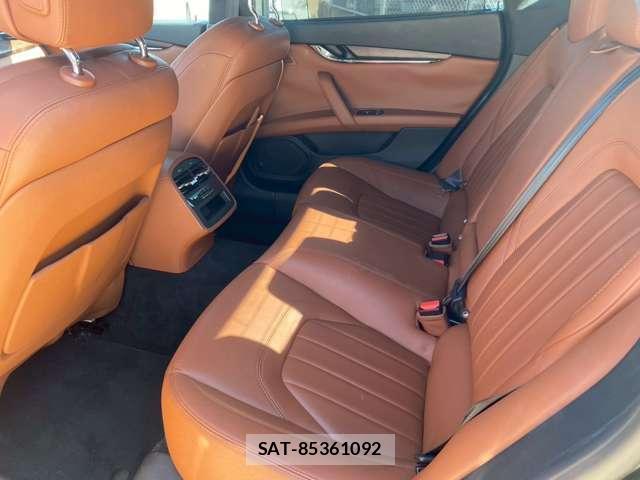 Maserati QUATTROPORTE 2015-09 7812499-6