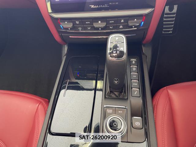 Maserati QUATTROPORTE 2021-12 7818829-12