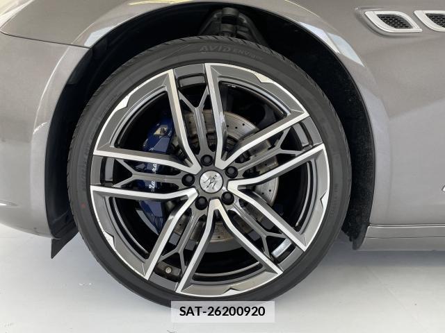 Maserati QUATTROPORTE 2021-12 7818829-4