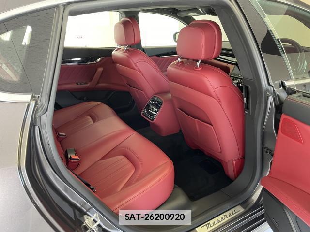 Maserati QUATTROPORTE 2021-12 7818829-9
