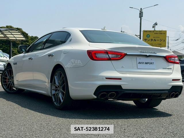 Maserati QUATTROPORTE 2017-09 7820231-1