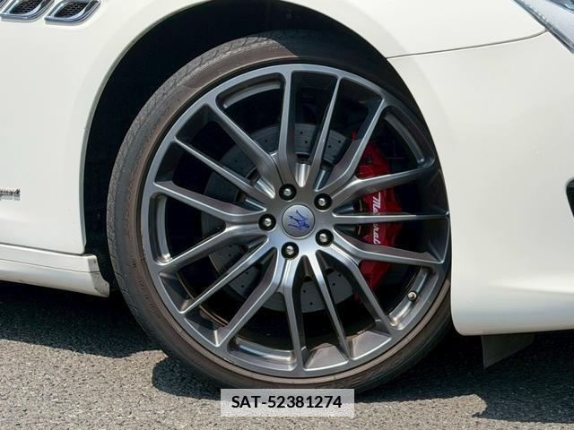 Maserati QUATTROPORTE 2017-09 7820231-5
