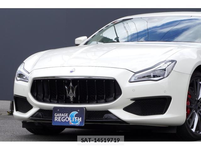 Maserati QUATTROPORTE 2018-03 7820579-2