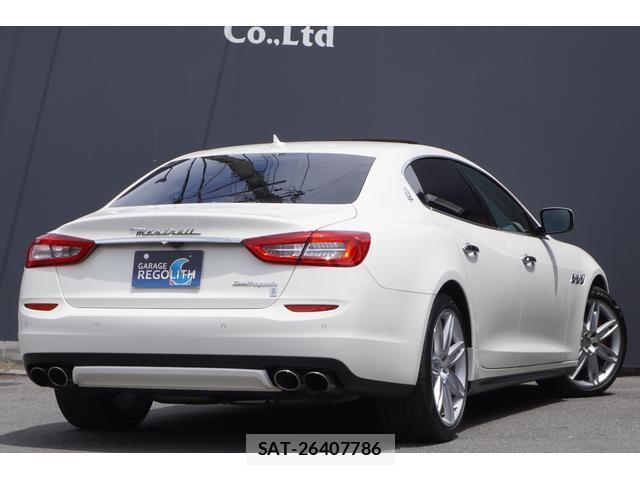 Maserati QUATTROPORTE 2017-07 7820601-7