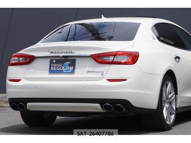 Maserati QUATTROPORTE 2017-07 7820601-8