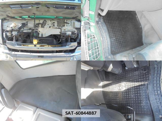 UD Trucks QUON 2011-09 7819509-6