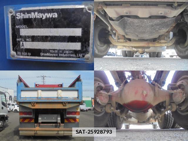 UD Trucks QUON 2015-06 7819510-18