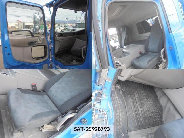 UD Trucks QUON 2015-06 7819510-3