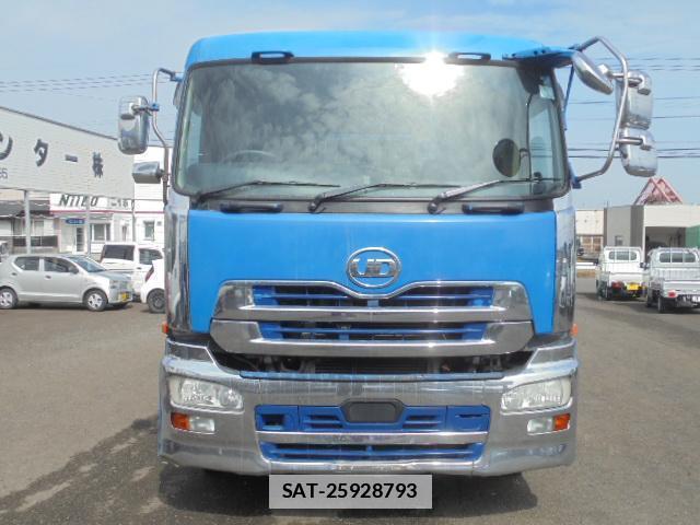 UD Trucks QUON 2015-06 7819510-5