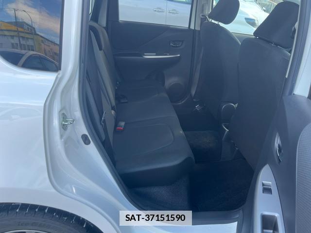 Toyota RACTIS 2011-02 7816984-12