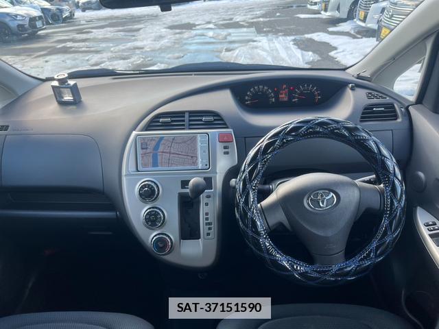 Toyota RACTIS 2011-02 7816984-15