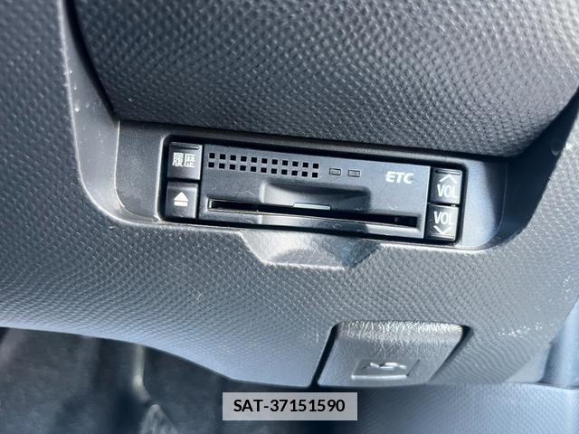 Toyota RACTIS 2011-02 7816984-19