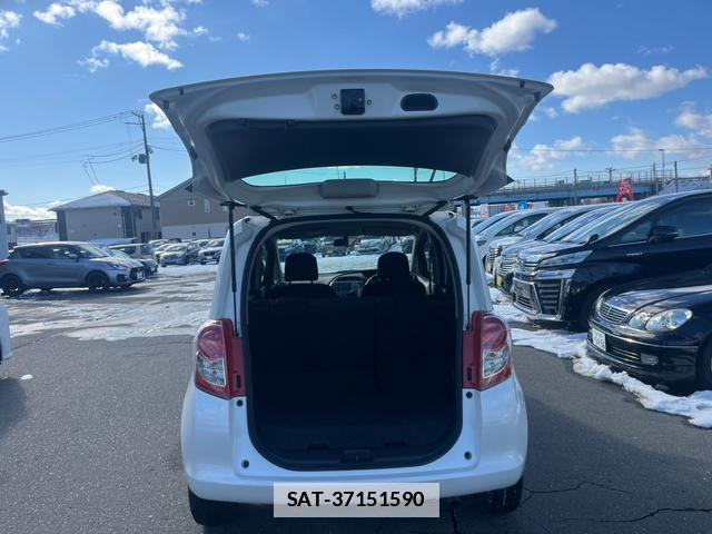 Toyota RACTIS 2011-02 7816984-8