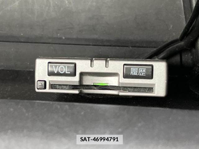 Toyota RACTIS 2011-03 7821769-14