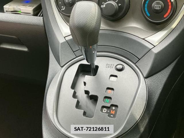 Toyota RACTIS 2011-09 7822096-16
