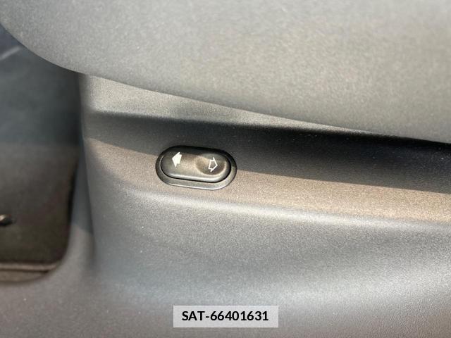 Land Rover RANGE ROVER VELAR 2024-04 7812438-16