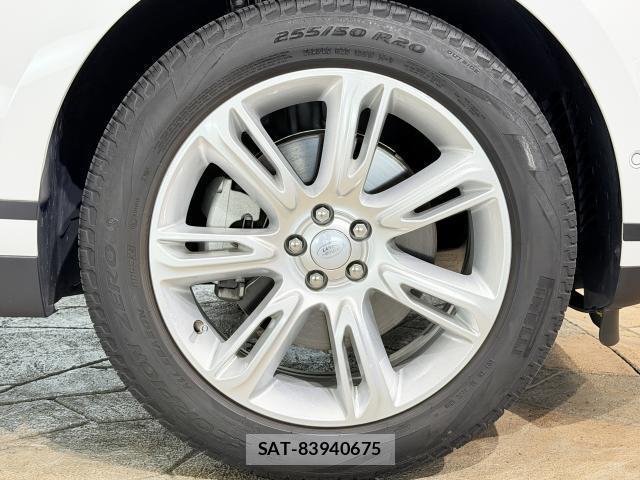 Land Rover RANGE ROVER VELAR 2021-03 7817745-8