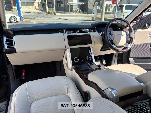 Land Rover RANGE ROVER 2022-03 7812572-2