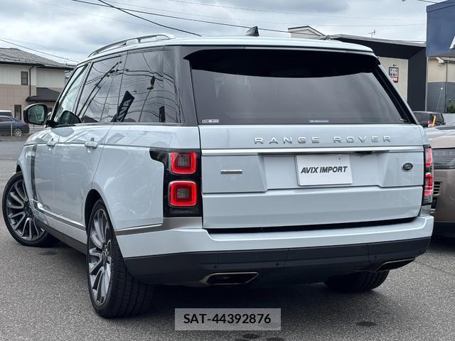 Land Rover RANGE ROVER 2019-01 7812573-1