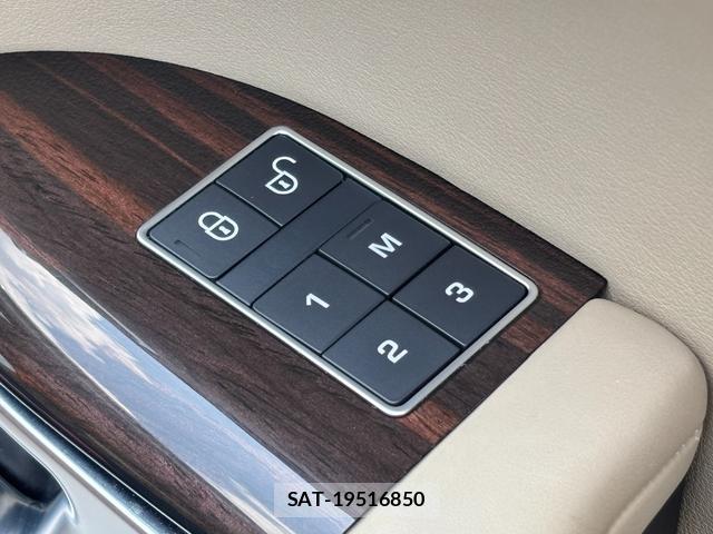 Land Rover RANGE ROVER 2017-09 7812574-18