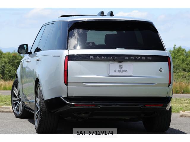 Land Rover RANGE ROVER 2023-02 7818651-1