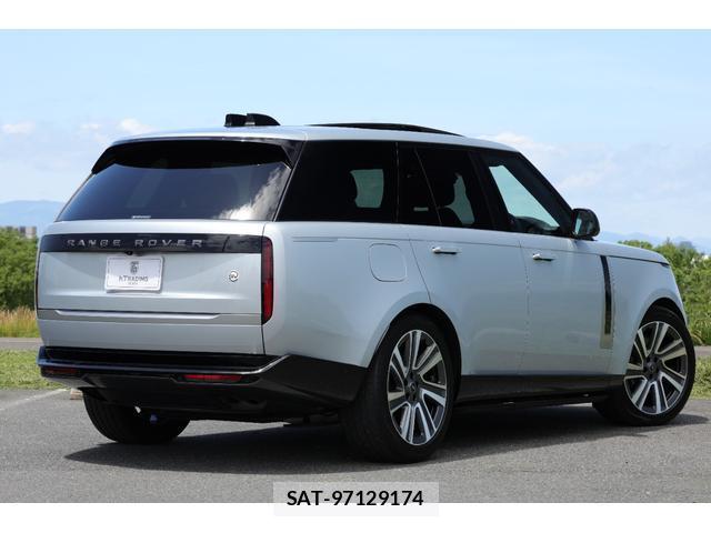 Land Rover RANGE ROVER 2023-02 7818651-7
