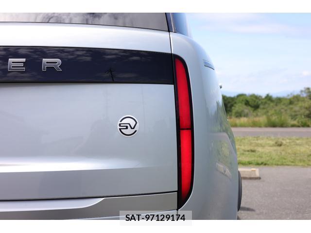 Land Rover RANGE ROVER 2023-02 7818651-9