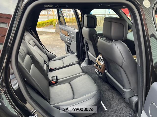 Land Rover RANGE ROVER 2018-09 7820310-17