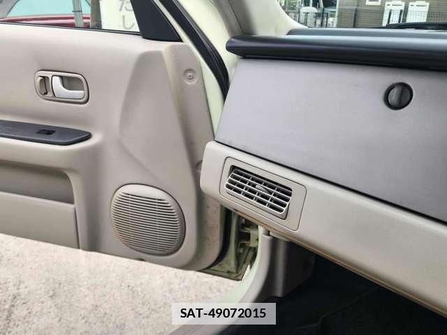 Nissan RASHEEN 1996-04 7812934-14