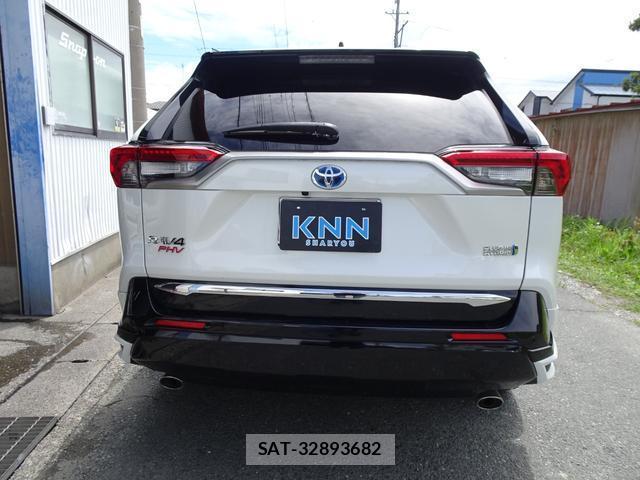 Toyota RAV4 PHV 2021-12 7812079-14