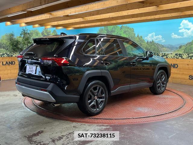 Toyota RAV4 2024-03 7816311-16