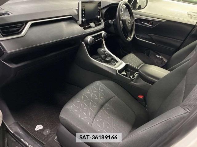 Toyota RAV4 2021-05 7816640-2