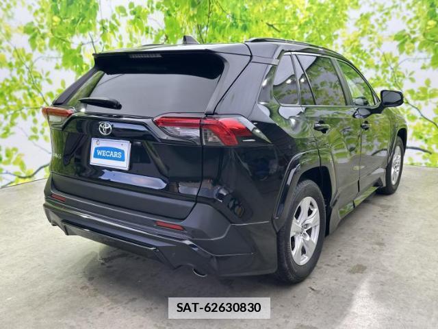 Toyota RAV4 2020-11 7820934-2
