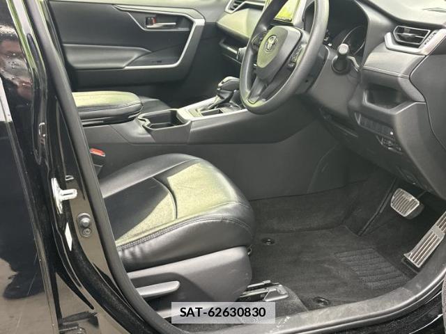 Toyota RAV4 2020-11 7820934-3