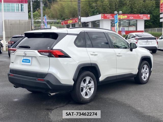 Toyota RAV4 2020-05 7822153-2
