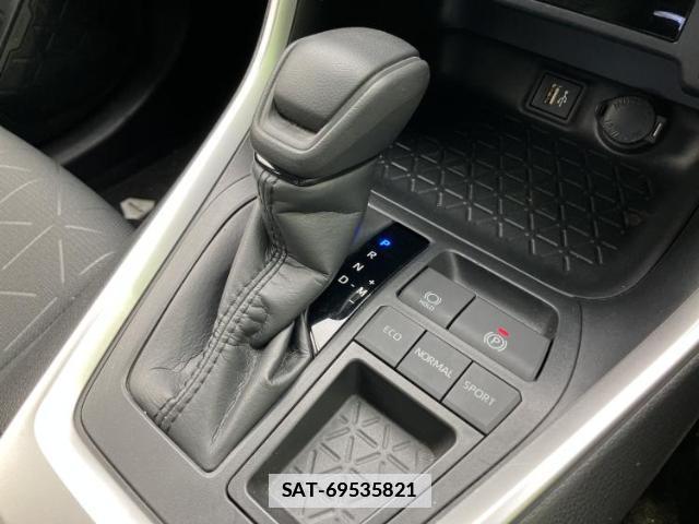 Toyota RAV4 2023-03 7822364-16