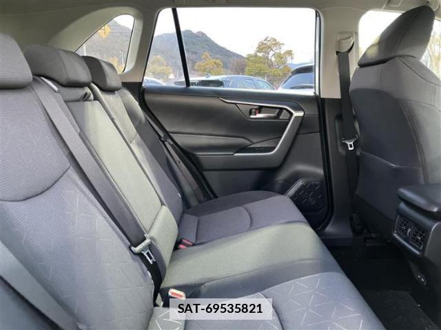 Toyota RAV4 2023-03 7822364-4