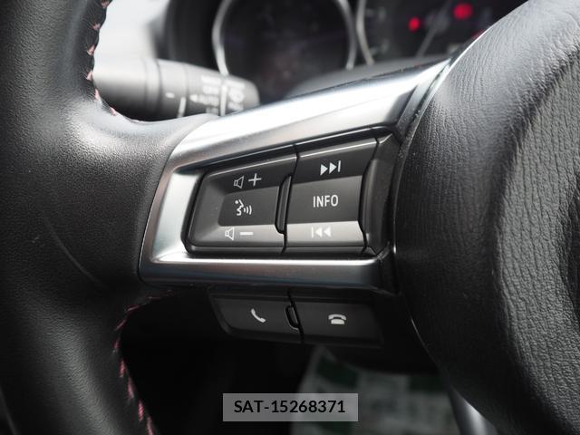 Mazda ROADSTER 2017-08 7812903-12