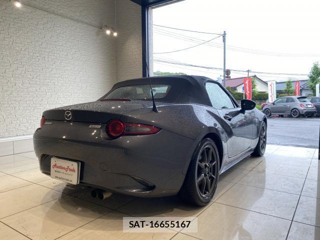 Mazda ROADSTER 2015-05 7814669-1
