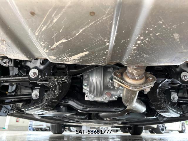 Mazda ROADSTER 2026-01 7815217-18