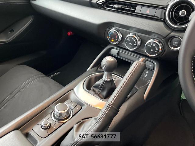 Mazda ROADSTER 2026-01 7815217-2
