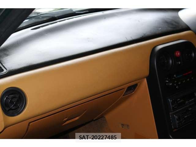 Mazda ROADSTER 1991-06 7819704-16