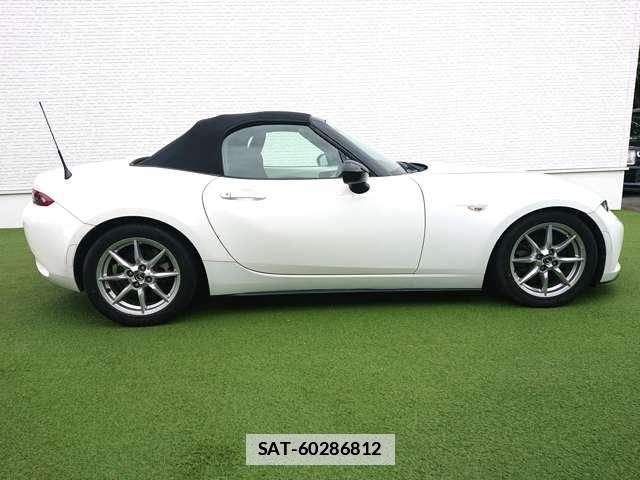 Mazda ROADSTER 2016-03 7819909-18