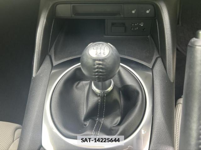 Mazda ROADSTER 2020-12 7821521-17